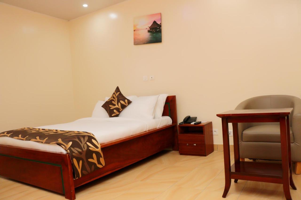 Hotel Laval Abican Dış mekan fotoğraf